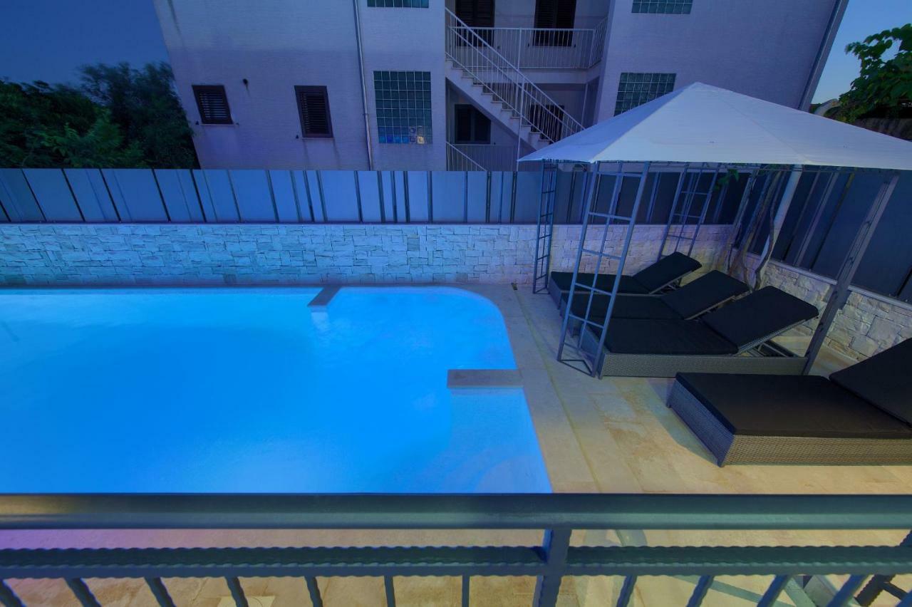 Luxury Vall Apartment Крк Экстерьер фото